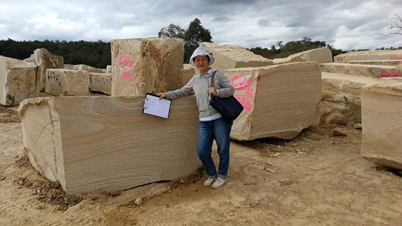 Qin Zhou – Marble and sandstone exporter